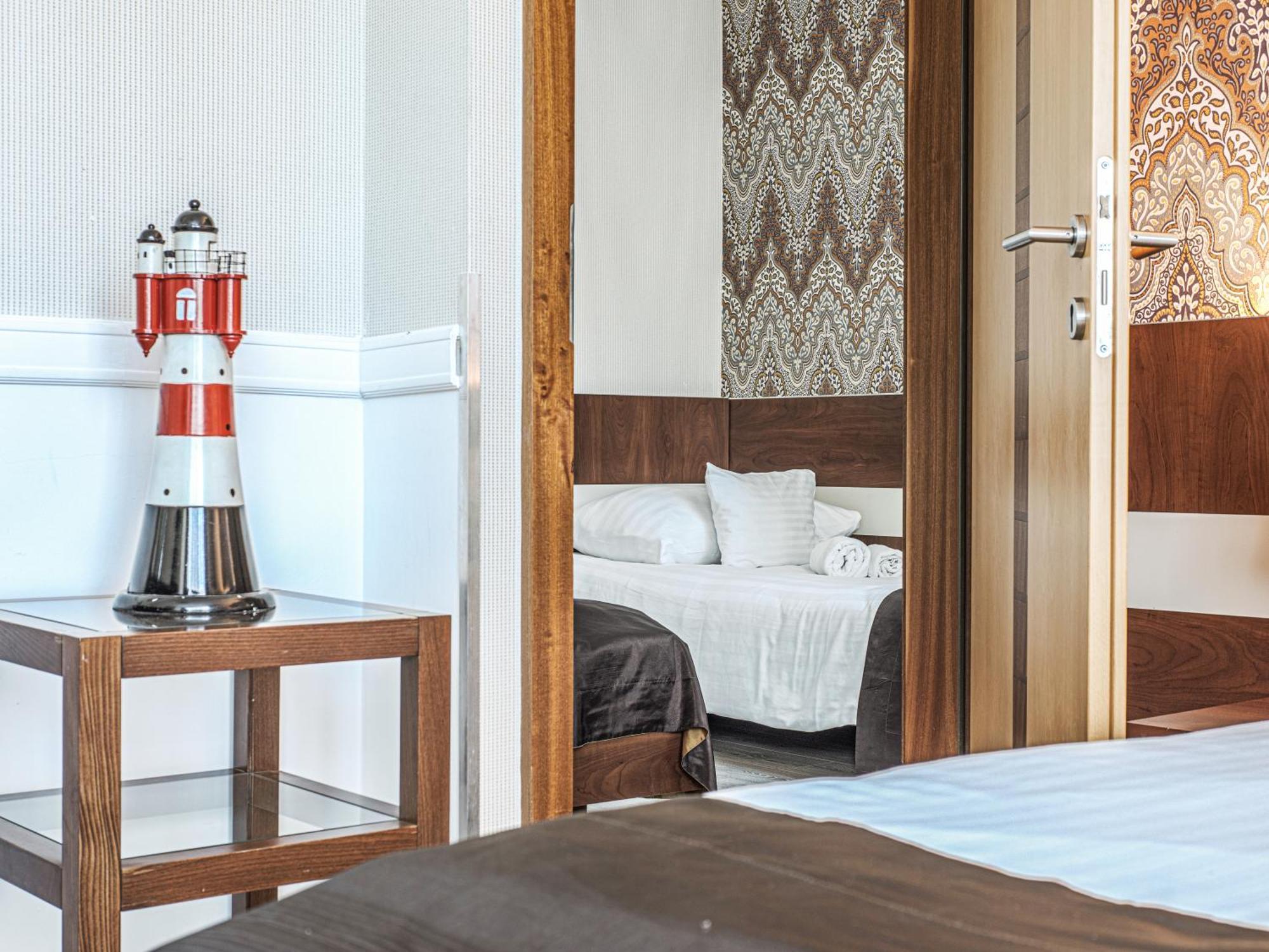 Holiday Beach Budapest Wellness Hotel With Sauna Park Ngoại thất bức ảnh
