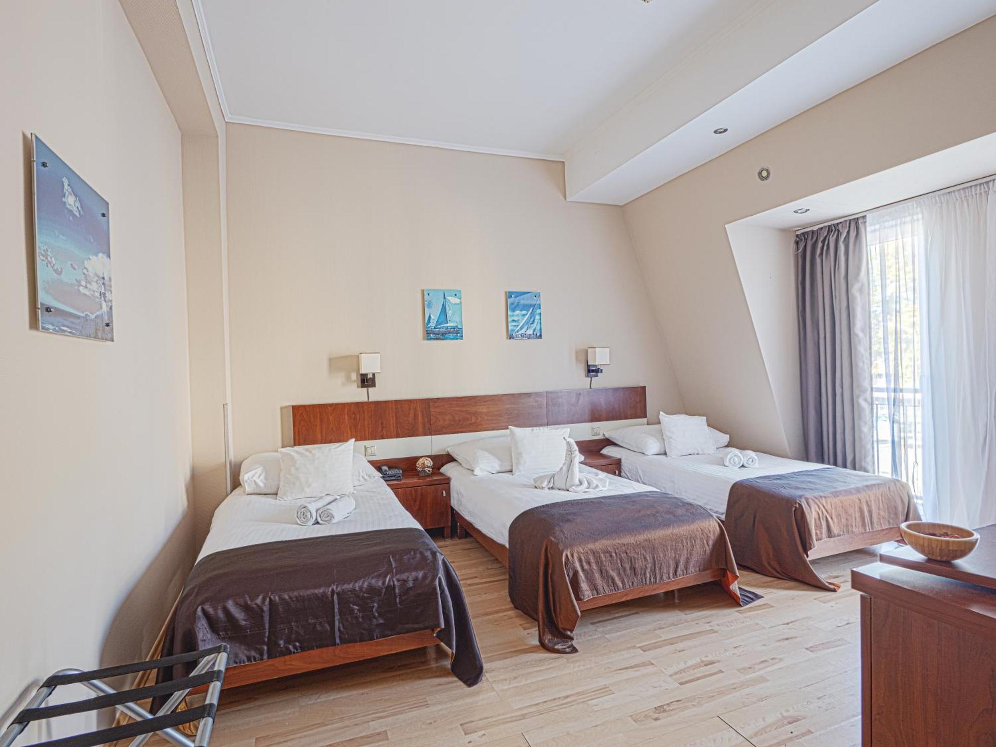 Holiday Beach Budapest Wellness Hotel With Sauna Park Ngoại thất bức ảnh