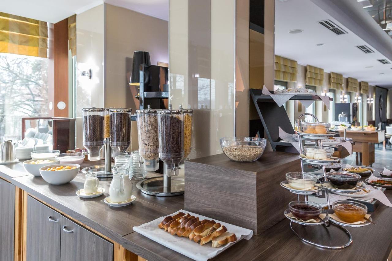 Holiday Beach Budapest Wellness Hotel With Sauna Park Ngoại thất bức ảnh