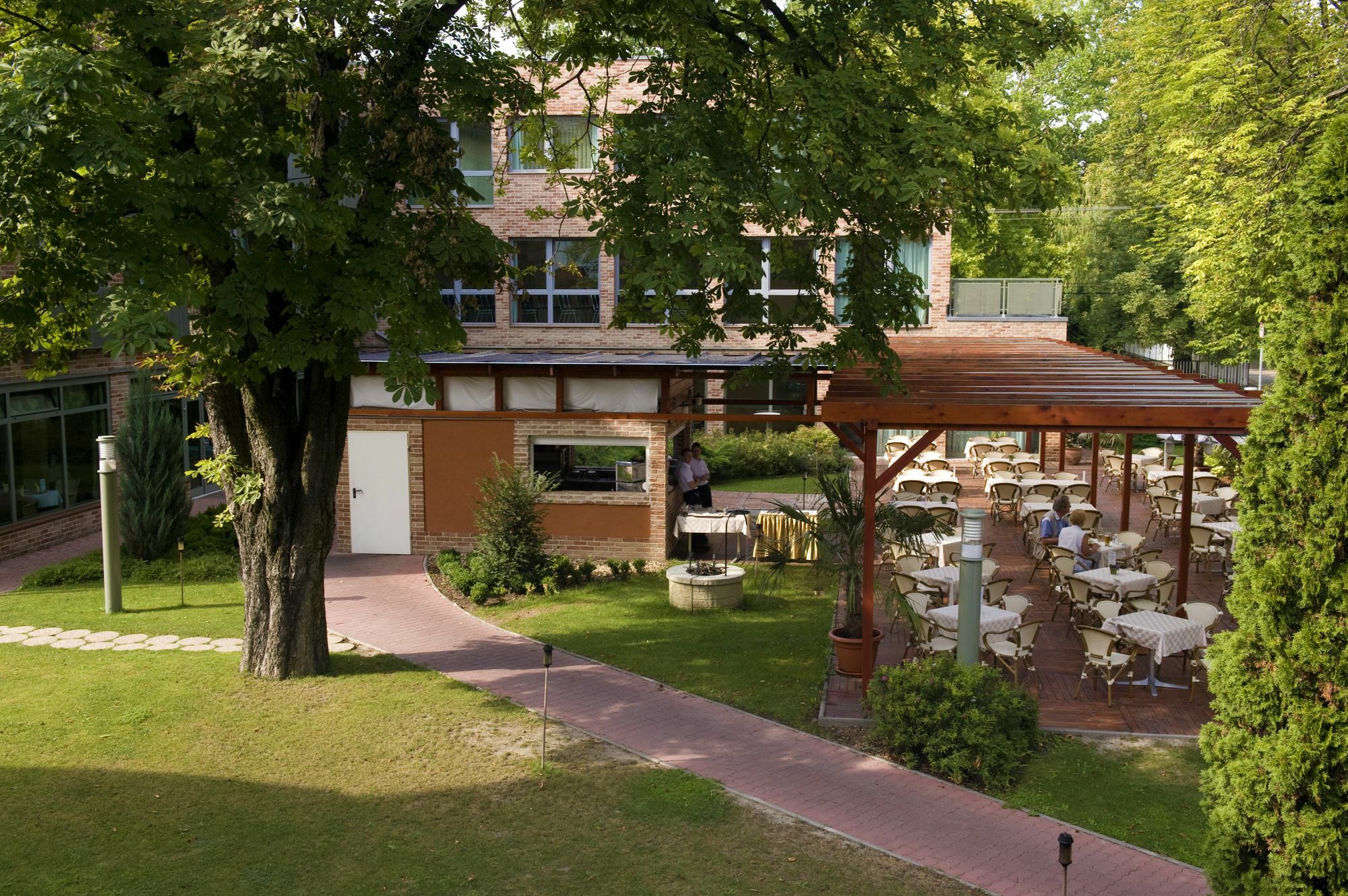 Holiday Beach Budapest Wellness Hotel With Sauna Park Ngoại thất bức ảnh